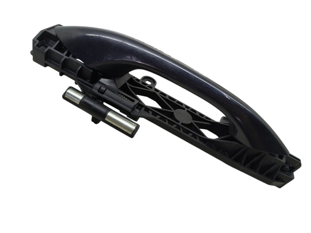 Maçaneta Ext Porta Tras Esq Chevrolet Tracker Midnight 2024 – Preto – Traseira 2