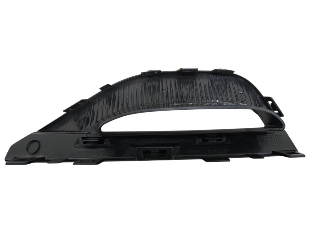 Moldura Direita Parachoque Dianteiro Fiat Fastback 1.3 2023 4