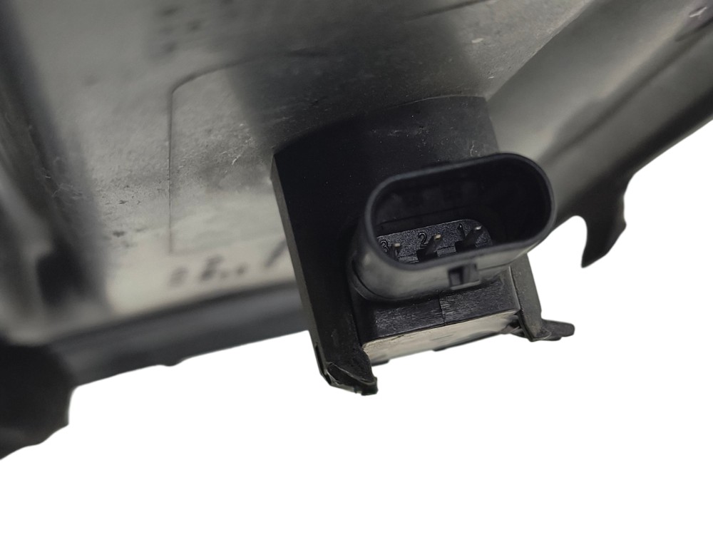 Moldura Farol Milha Esquerda Volvo Xc60 T5 R-design 2016 Cinza Esquerdo 5