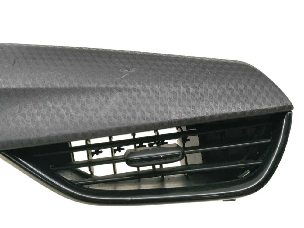 Moldura Central Painel Com Difusor Chevrolet Onix Plus 2020 5