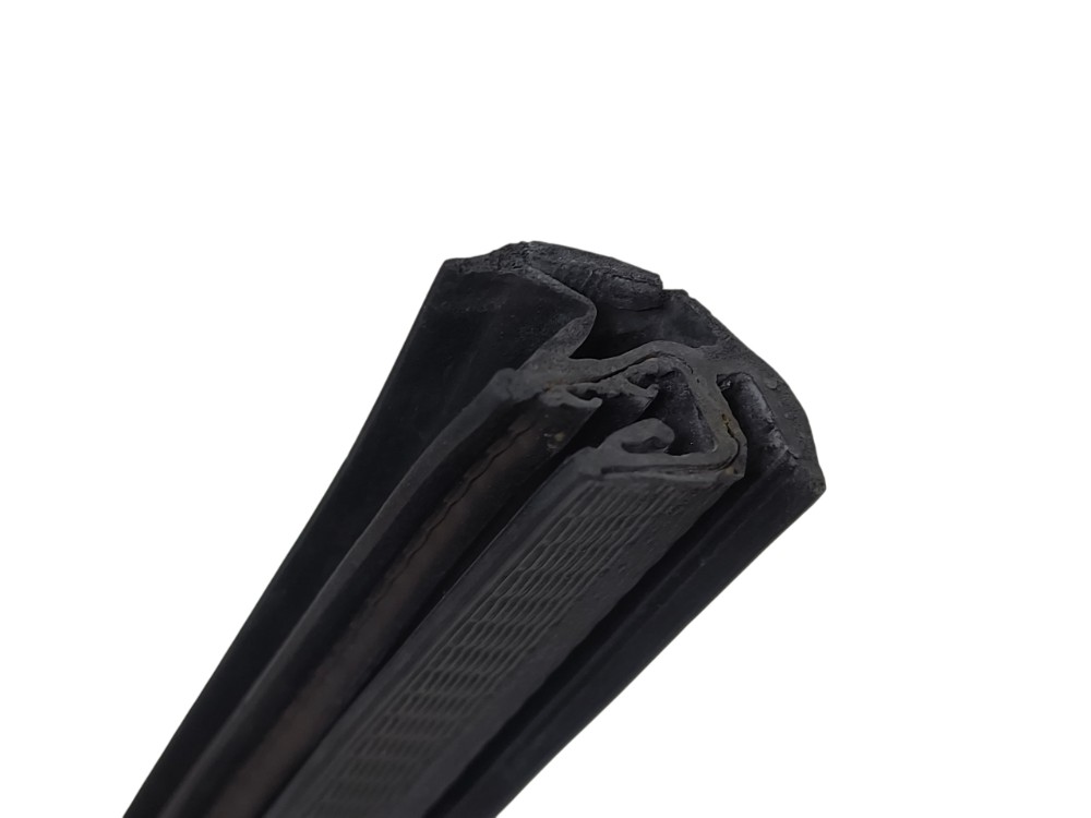 Borracha Vedaçao Porta Diant Dir Chevrolet Cobalt Lt 2019 4