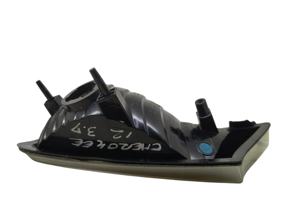 Luz Seta Parachoque Dianteiro Dir Jeep Cherokee Sport 2012 – Preto 3