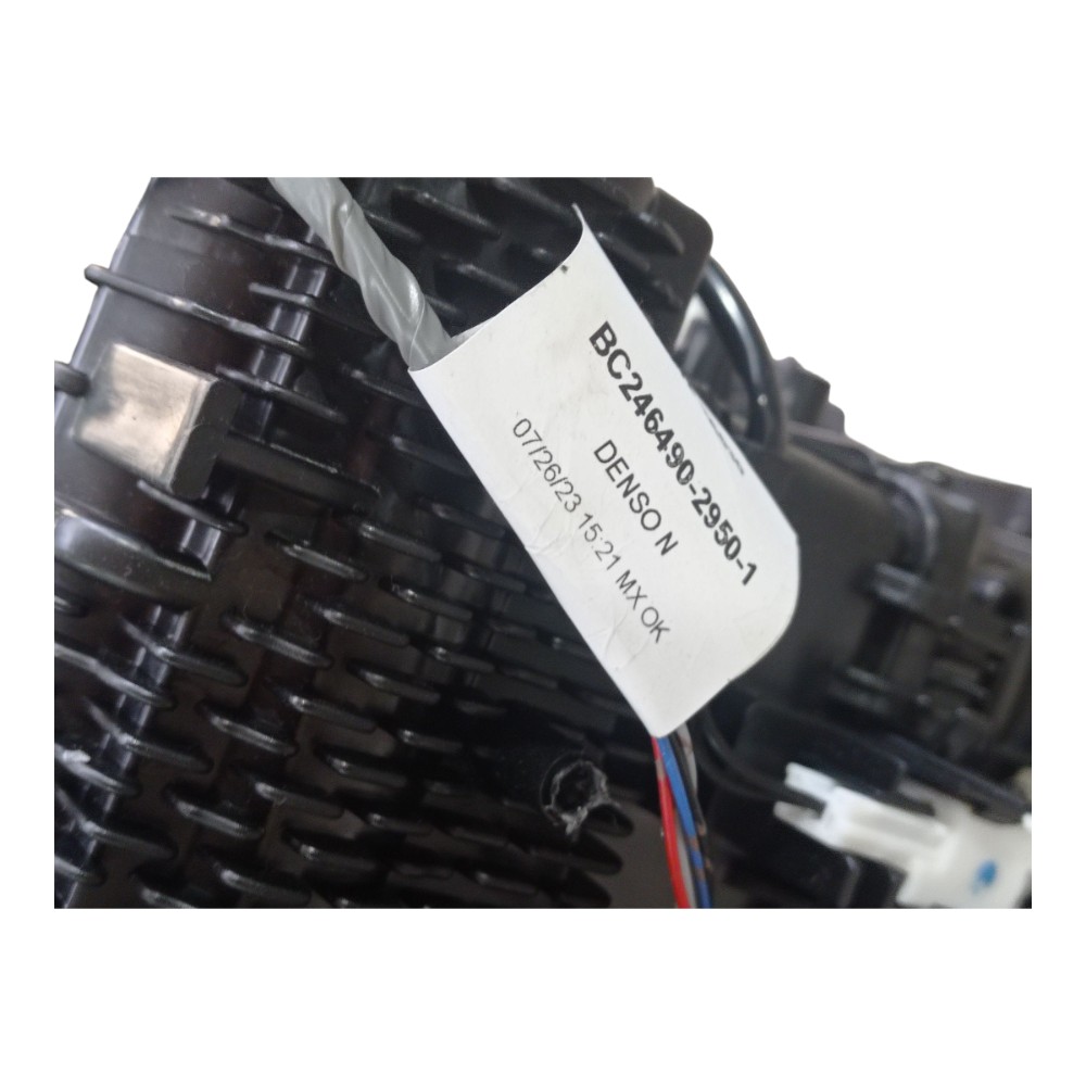 CAIXA AR EVAPORADOR INTERNA TOYOTA COROLLA CROSS XRV 2024 9