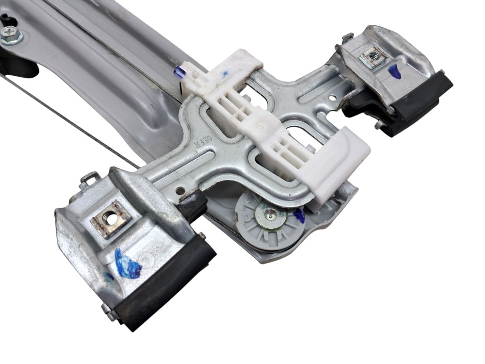 Maquina Vidro Dianteiro Direito Chevrolet Tracker 2024 4