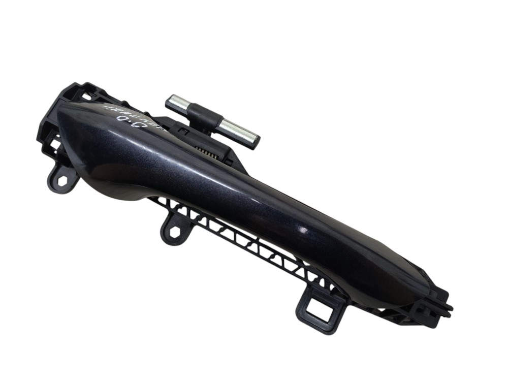 Maçaneta Ext Porta Diant Dir Chevrolet Tracker Midnight 2024 Preto Dianteira 1