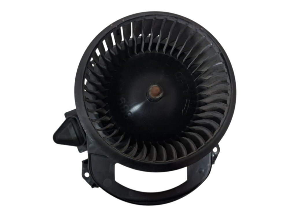 Eletroventilador Mercedes A200 1.6 turbo aut 2014