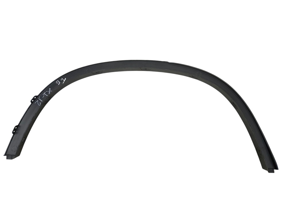 Aplique Lateral Traseiro Esquerdo Bmw X1 Sdrive18i 2012 Preto 2