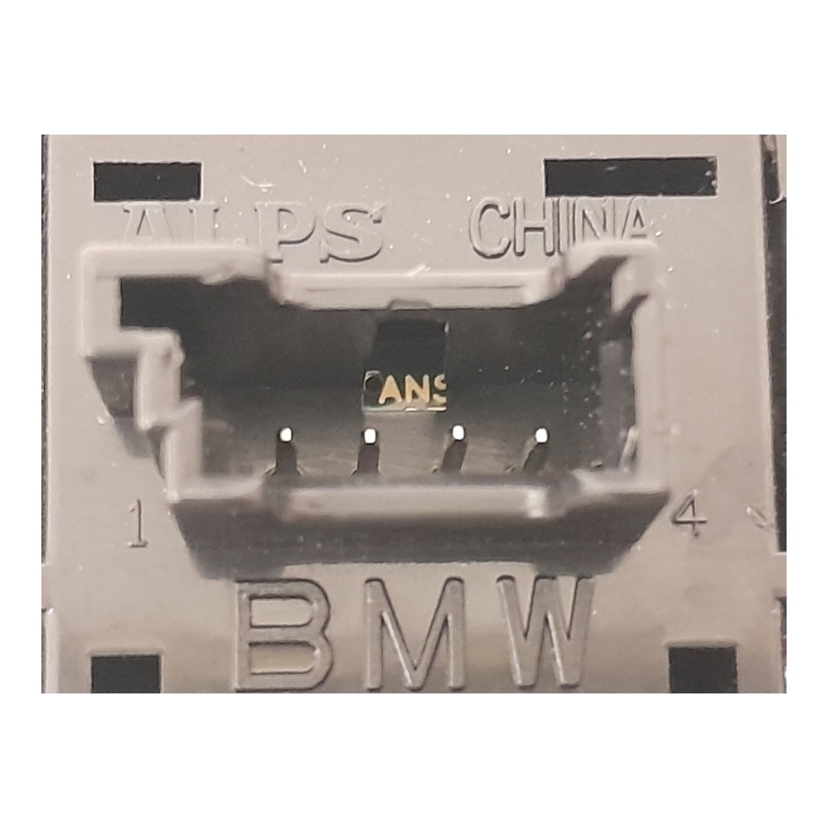 Botao Tampa Traseira Bmw X1 Sdrive20i Active Aut Flex 2020 5