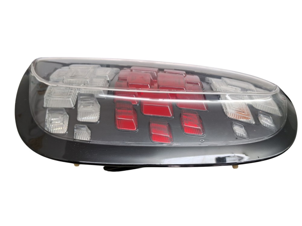 Lanterna Direita Fiat Uno Attractive 2019 Direito/passageiro Transparente 2