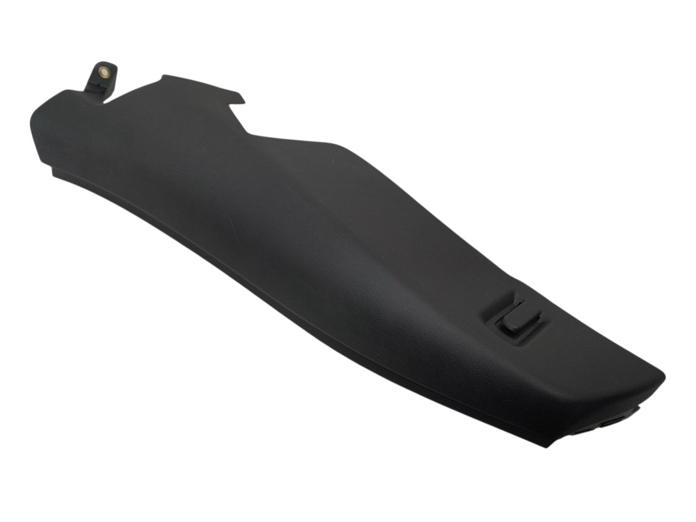 Acabamento Lateral Banco Tras Esq Chevrolet Cruze Sedan 2020 1