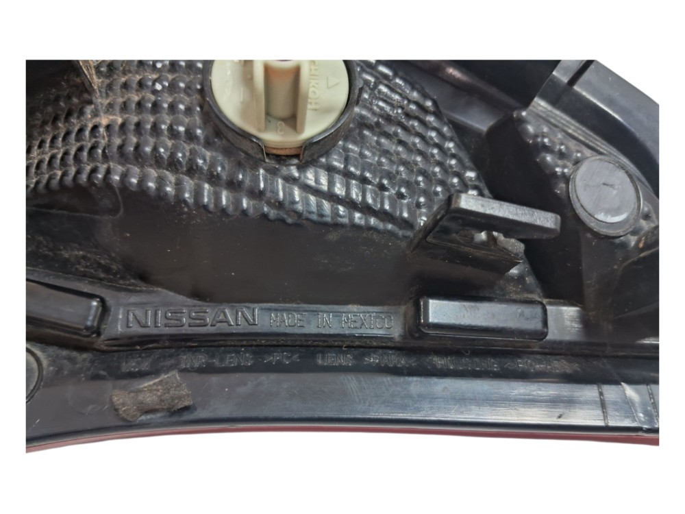 Lanterna Tampa Traseiro Direito Nissan Kicks Sv 1.6 Aut 2021 5