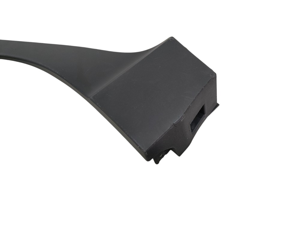 Aplique Lateral Traseiro Direito Volkswagen Nivus 1.0 2021 – Preto 3