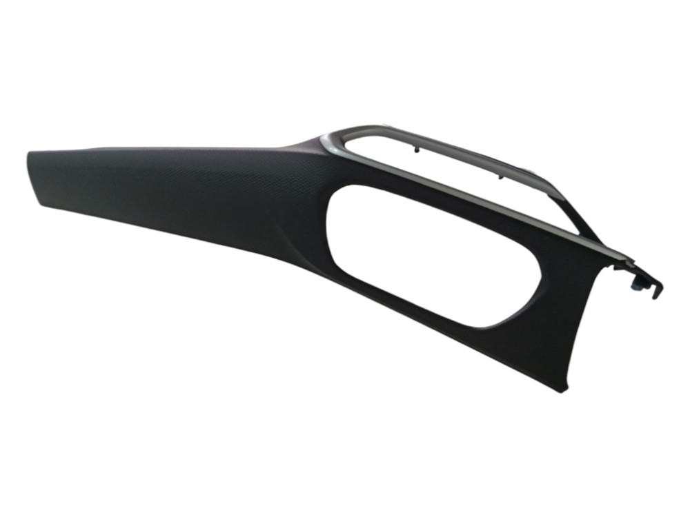 Moldura Painel Multimídia Chevrolet Tracker Tl 2025 1