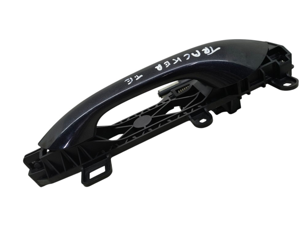 Maçaneta Ext Porta Tras Esq Chevrolet Tracker Midnight 2024 – Preto – Traseira 3