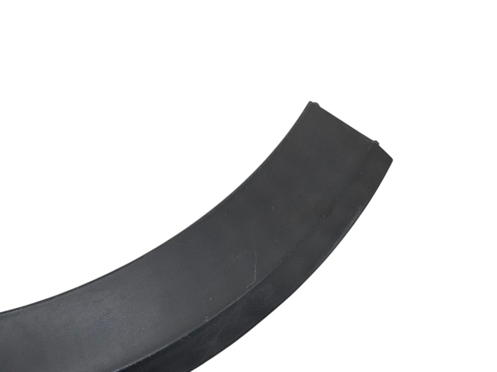 Aplique Lateral Traseiro Direito Volkswagen Nivus 1.0 2021 – Preto 5