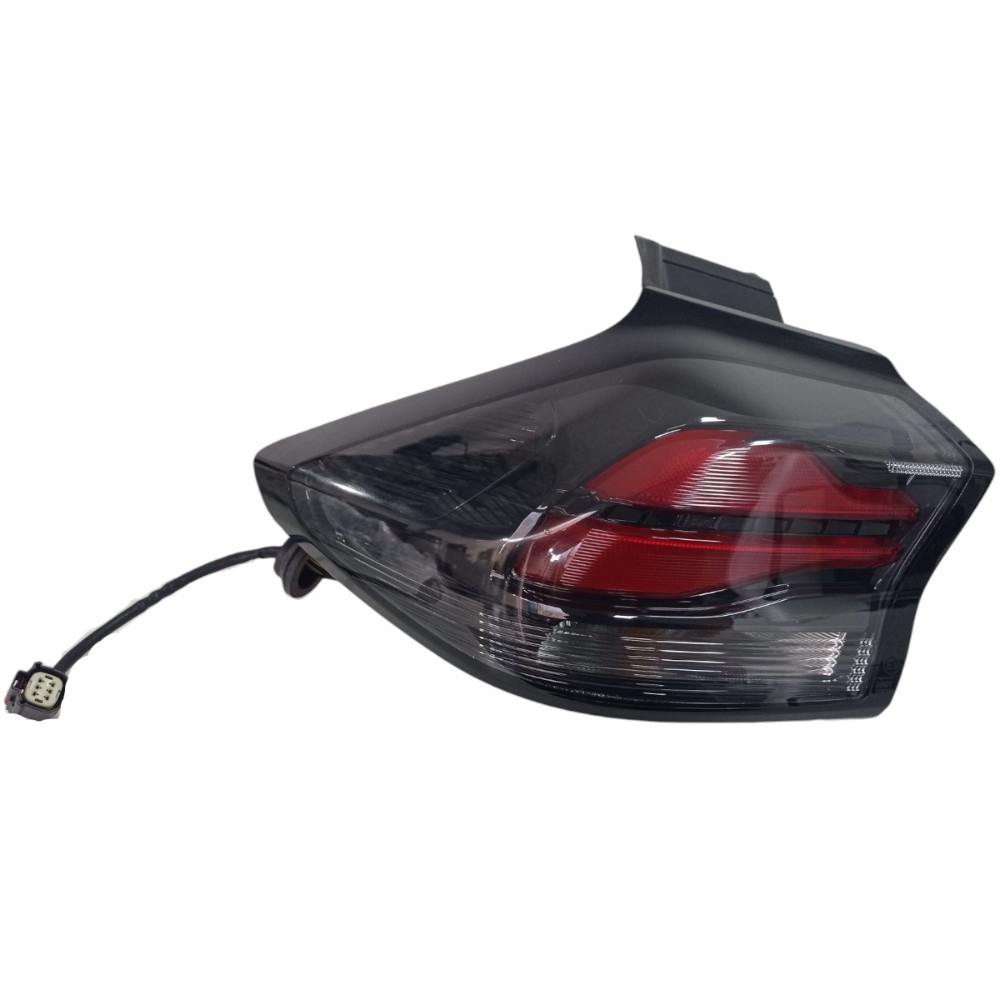 Lanterna Traseira Esquerda Chevrolet Tracker Lt 1.0 Aut 2026