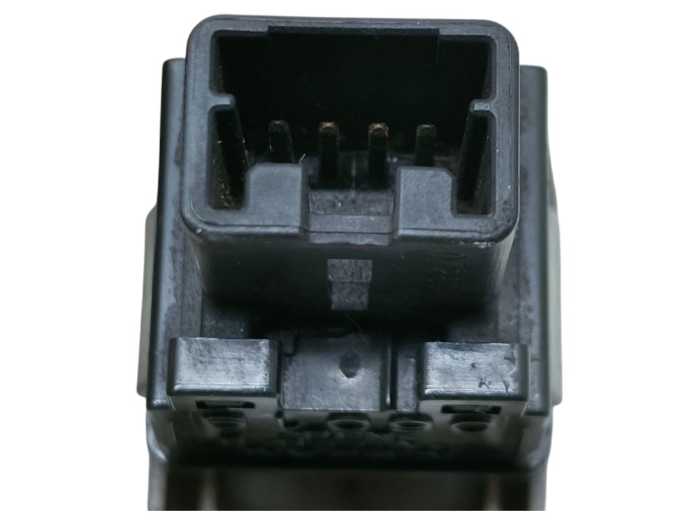 Botao Pisca Alerta Nissan March 2012 – Preto 5