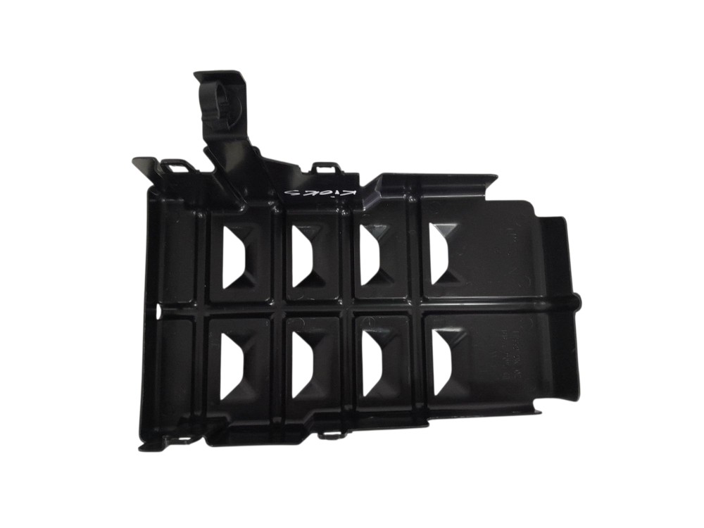 Protetor Filtro Canister Nissan Kicks 2024