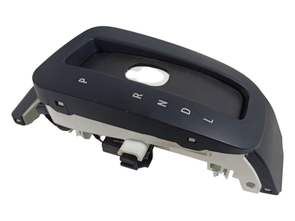 MOLDURA TRAMBULADOR CHEVROLET TRACKER LT 1.0 AUT 2025 4