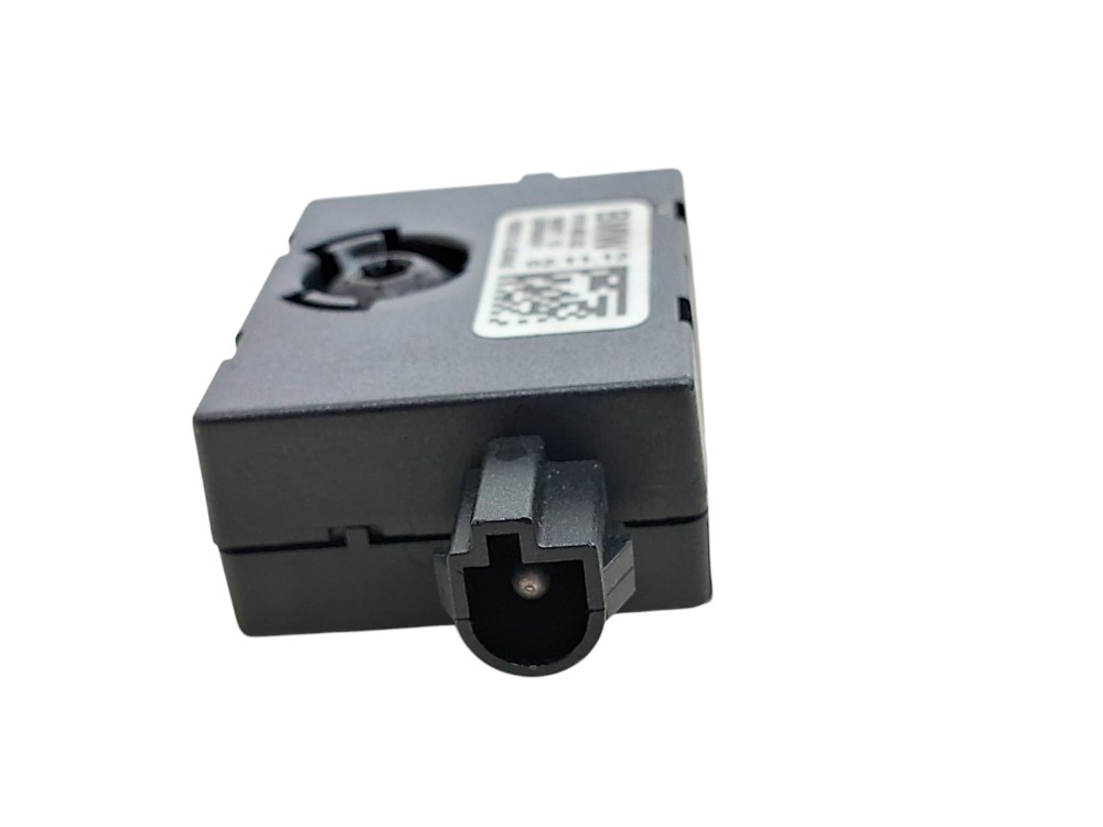 Modulo Amplificador Antena Bmw X3 Xdrive20i 2.0 16v 2013 Preto 3