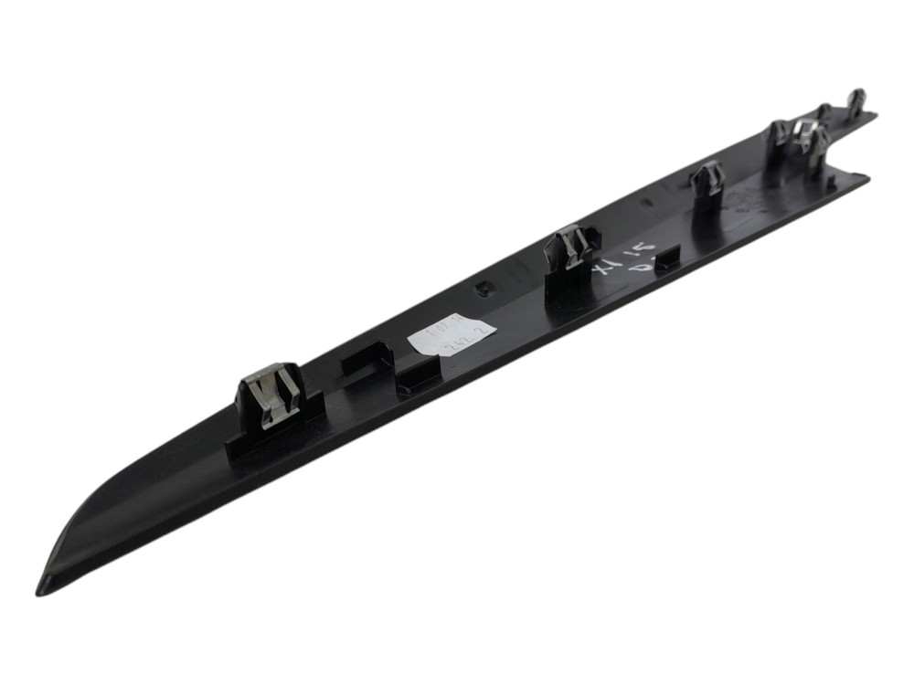 Moldura Acabamento Forro Porta Bmw X1 2015 Preto 4