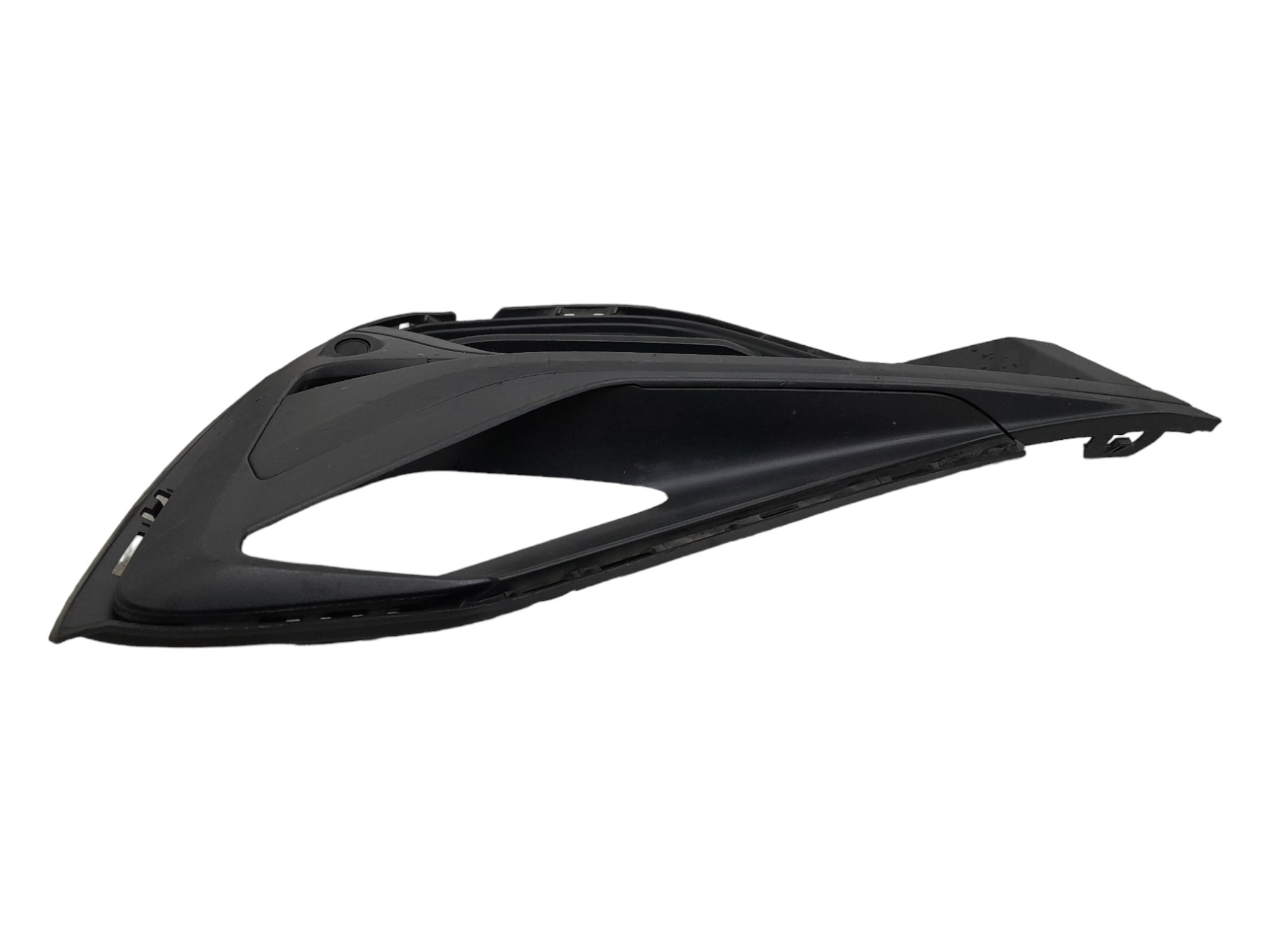 Moldura Farol De Milha Esquerdo Bmw X1 Sdrive20i 2020 – Preto – Esquerdo 3