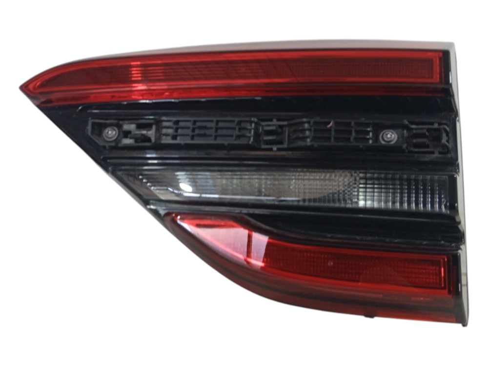 LANTERNA TAMPA TRASEIRA DIREITO CHERY TIGGO 5X AUT 2020 3