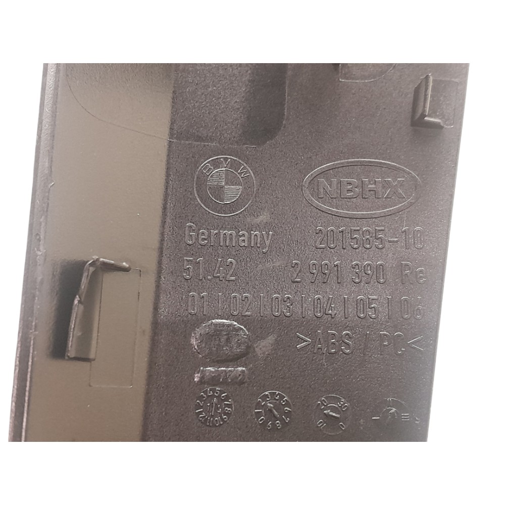 Moldura Acabamento Forro Porta Traseira Direita Bmw X1 2015 5