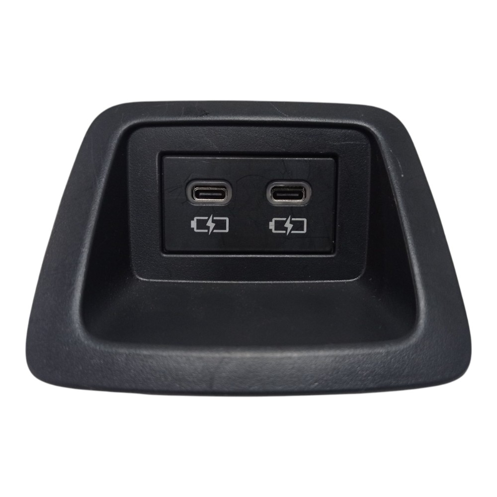 Entrada Usb-c Toyota Corolla Cross Xrv 2024 1