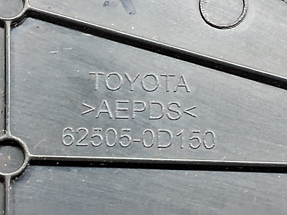 Acabamento Porta Traseira Direita Toyota Yaris Sedan 2018 6