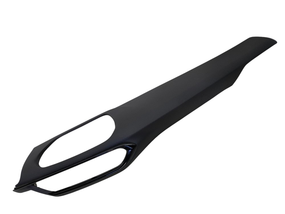 Moldura Central Painel Chevrolet Tracker Midnight 2024 1