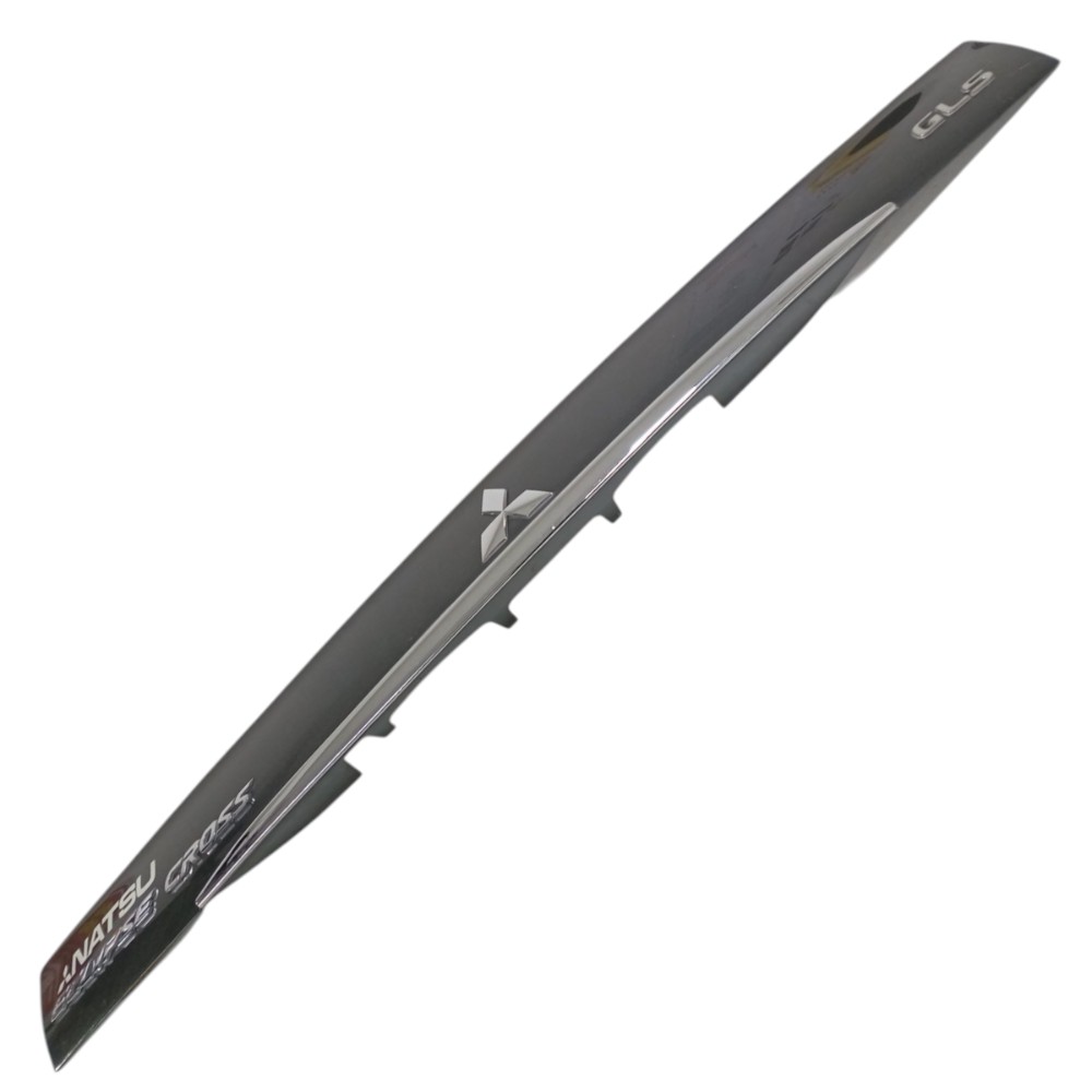 APLIQUE TAMPA TRASEIRA MITSUBISHI ECLIPSE CROSS GLS 1.5 2020