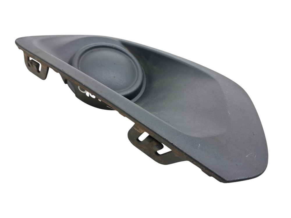 Moldura Farol Milha Esquerdo Chevrolet Onix Ltz 2018  Preto 2
