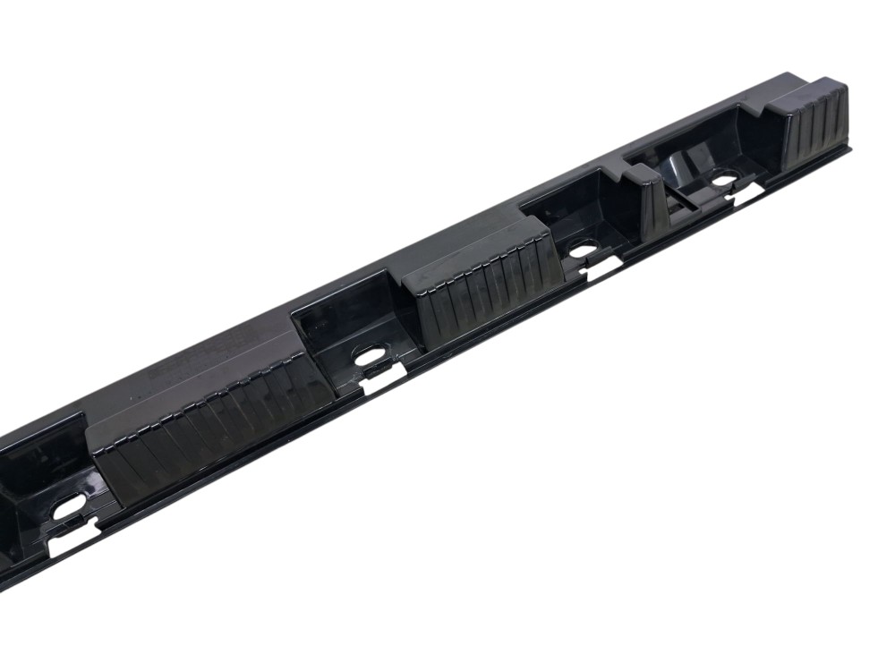 Guia Suporte Dianteiro Esquerdo Spoiler Lateral Bmw X1 2012 4