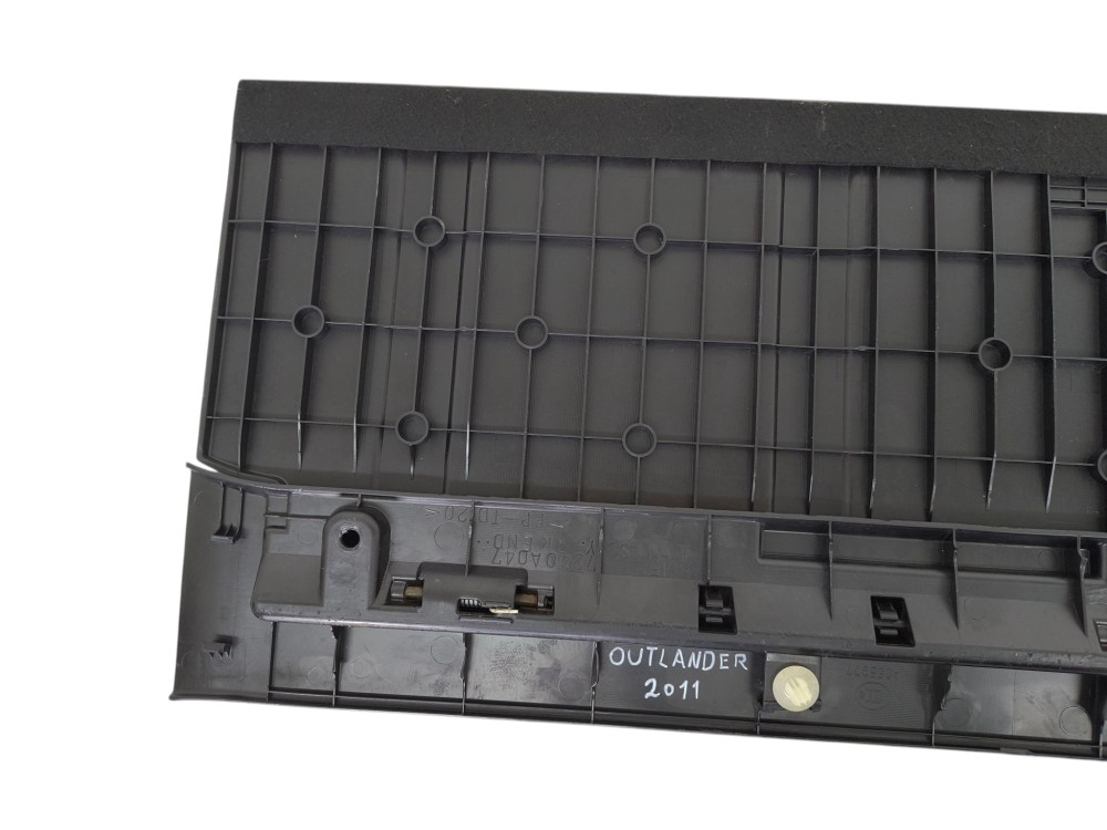 Acabamento Soleira Porta Malas Mitsubishi Outlander 2011 Preto 3