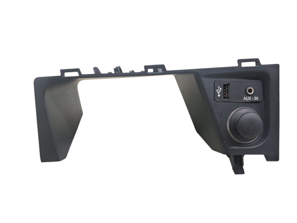 Moldura Acendedor Entrada Usb Bmw X1 Sdrive18i 2012 Preto 1