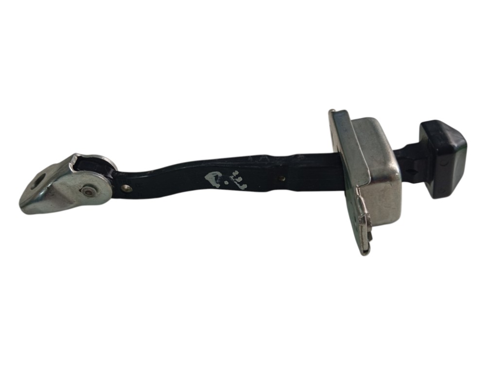Limitador Porta Dianteira Esquerda Nissan Kicks 1.6 Aut 2021 2