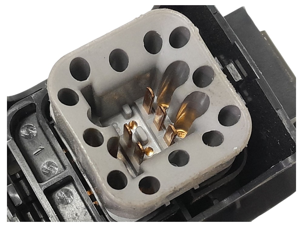 Botao Vidro Traseiro Esquerdo Mitsubishi Pajero Tr4 2012 5