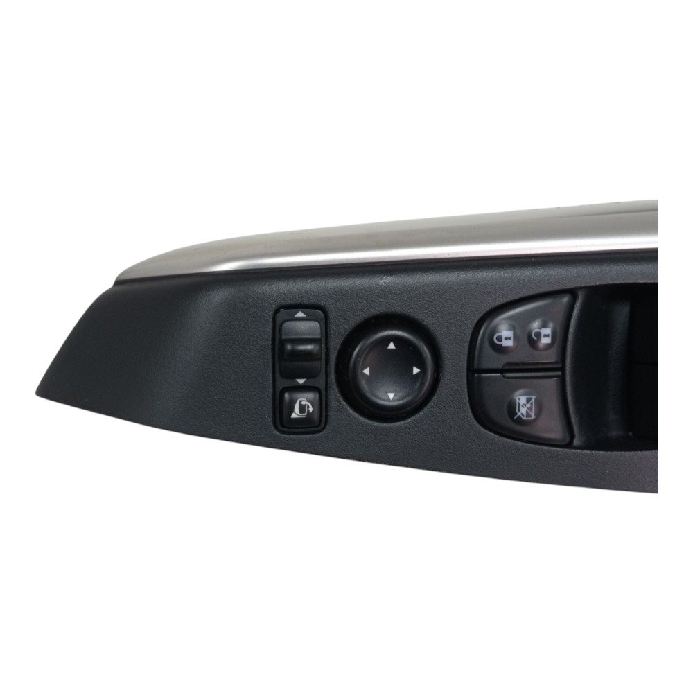 Botão Vidro Dianteiro Esquerdo Nissan Kicks Sl 1.6 Aut 2019 7