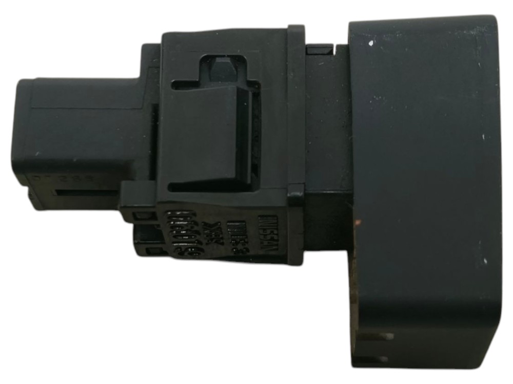 Botao Pisca Alerta Nissan March 2012 – Preto 3