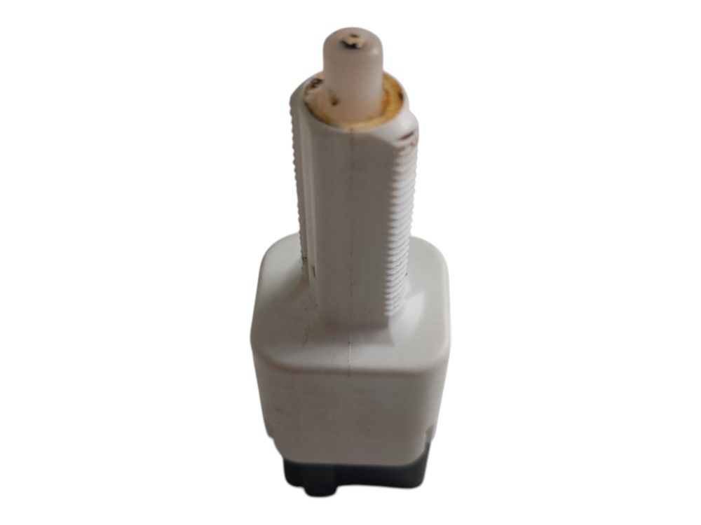 Interruptor Pedal Embreagem Nissan Kicks Sv 1.6 Aut 2021 4