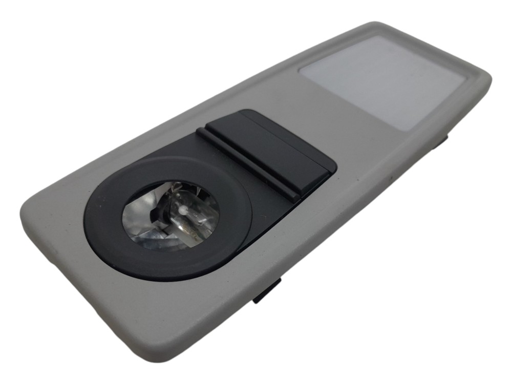 Luz Teto Esquerda Cortesia Bmw X1 2.0 Aut Flex 2015 1
