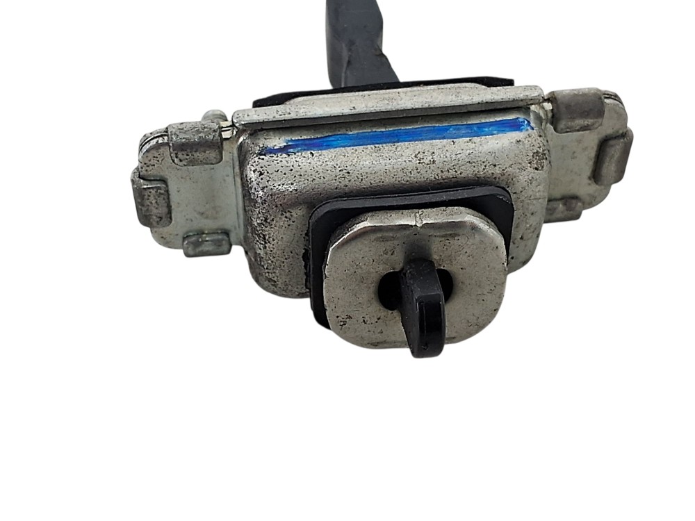 Limitador Porta Dianteira Direita Chevrolet Cobalt 2016 4