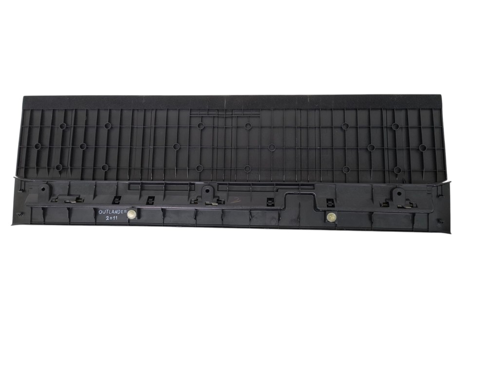 Acabamento Soleira Porta Malas Mitsubishi Outlander 2011 Preto 2
