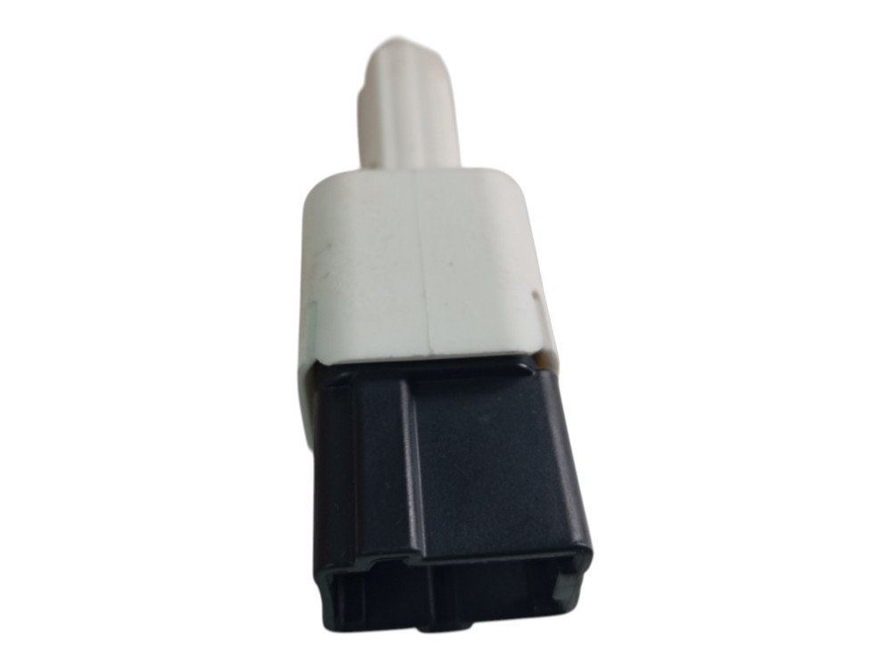 Interruptor Pedal Embreagem Nissan Kicks Sv 1.6 Aut 2021 3
