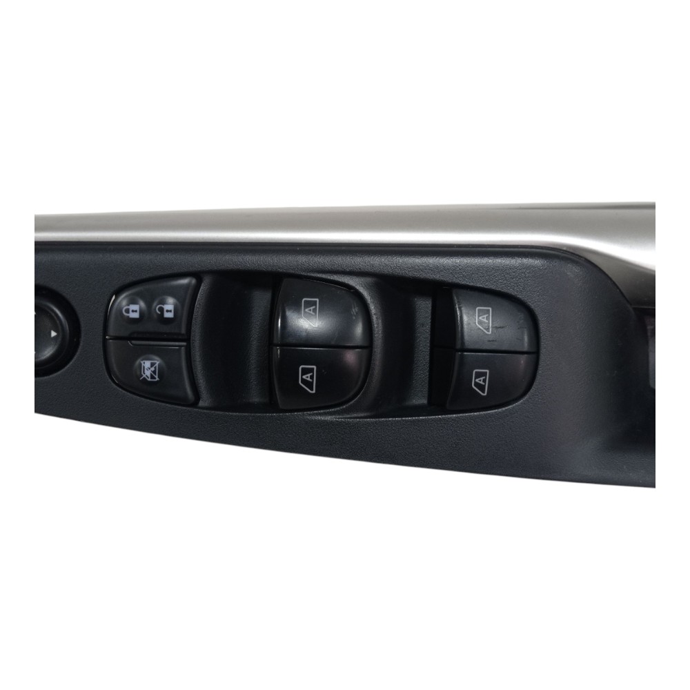 Botão Vidro Dianteiro Esquerdo Nissan Kicks Sl 1.6 Aut 2019 9