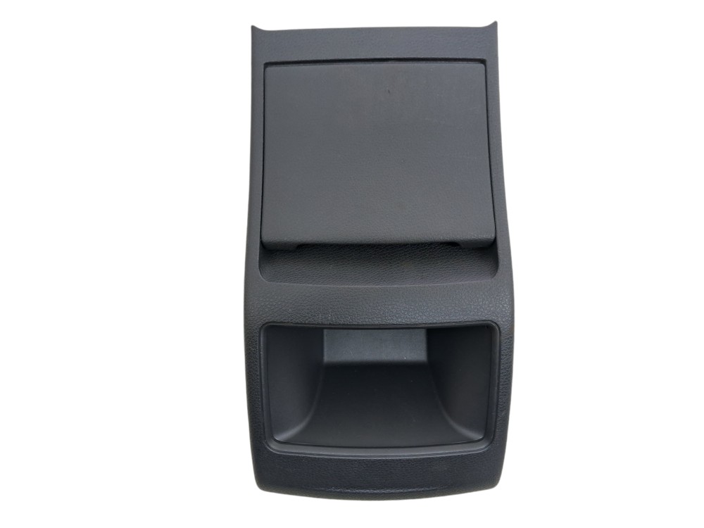 Acabamento Traseiro Console Central Mercedes A200 2014 1