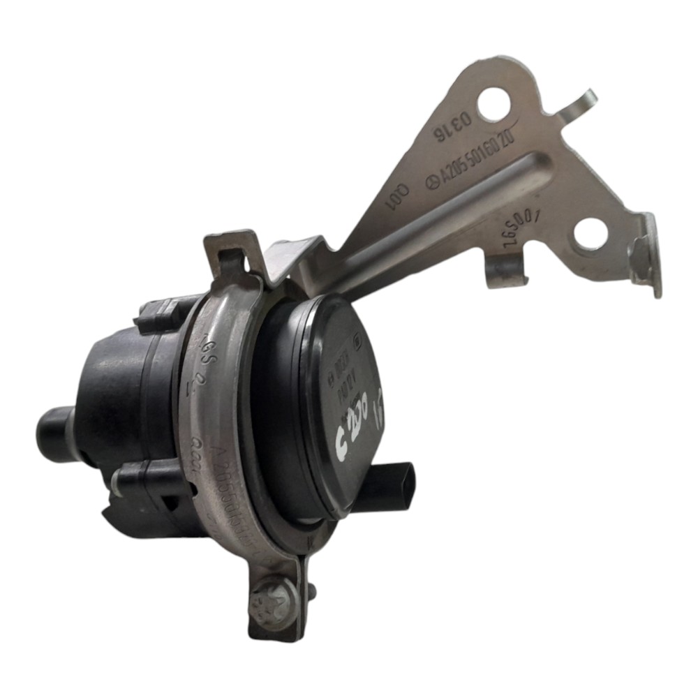 Bomba Agua Auxiliar Mercedes C200 2.0 16v Turbo Gas Aut 2016