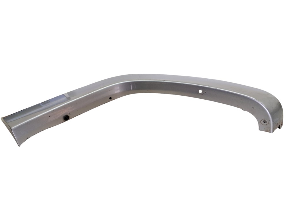 Aplique Externo Lateral Tras Esq Jeep Cherokee Sport 2012 – Cinza 4