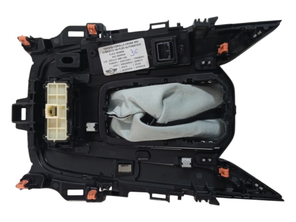 ACABAMENTO TRAMBULADOR CONSOLE TOYOTA COROLLA CROSS 1.8 2024 6